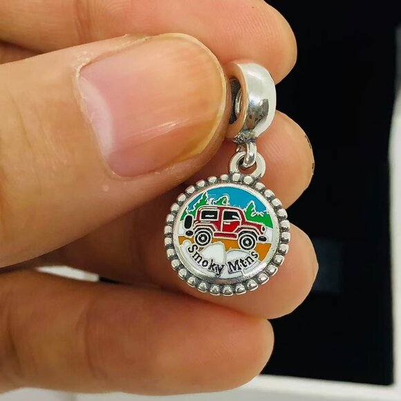 ✨🔥Pandora Smoky Mountain Exclusive Dangle charm - Picture 1 of 4